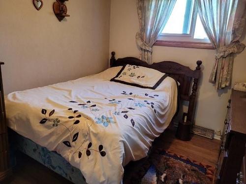 8 Schmidt Crescent, Dryden, ON - Indoor Photo Showing Bedroom