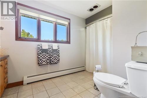 104 De L'Eglise Avenue, Saint-Antoine, NB - Indoor Photo Showing Bathroom