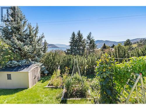 6097 Beatrice Road, Peachland, BC - Outdoor