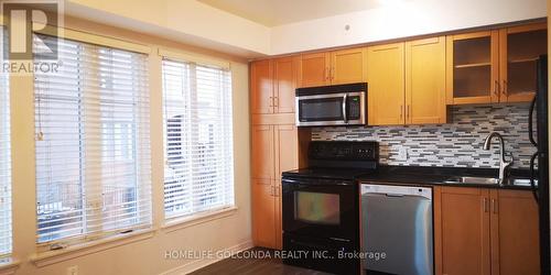 301 - 30 Western Battery Road, Toronto, ON - Indoor Photo Showing Kitchen