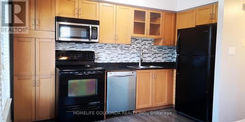 301 - 30 Western Battery Road, Toronto, ON - Indoor Photo Showing Kitchen