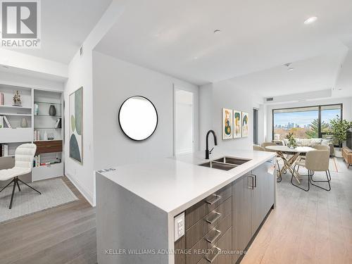 612 - 280 Howland Avenue, Toronto, ON - Indoor Photo Showing Kitchen With Double Sink