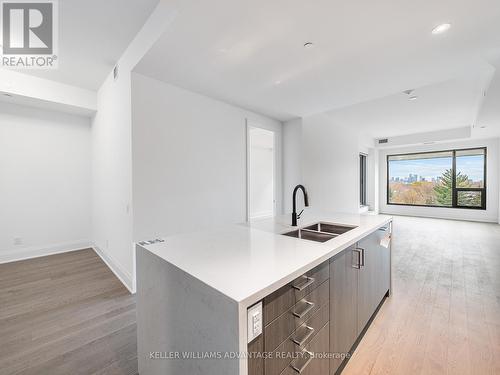 612 - 280 Howland Avenue, Toronto, ON - Indoor Photo Showing Kitchen With Double Sink