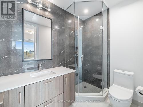 612 - 280 Howland Avenue, Toronto, ON - Indoor Photo Showing Bathroom