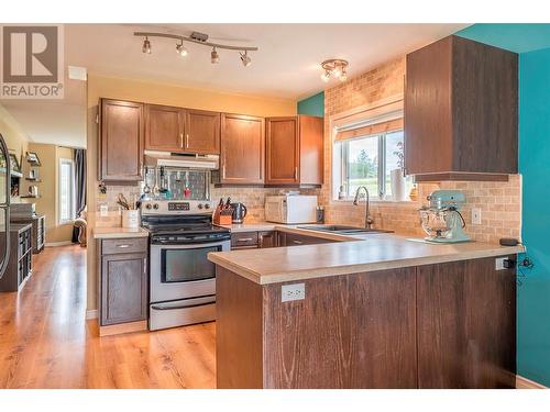 6111 Bella Vista Road Lot# 8, Vernon, BC - Indoor Photo Showing Kitchen