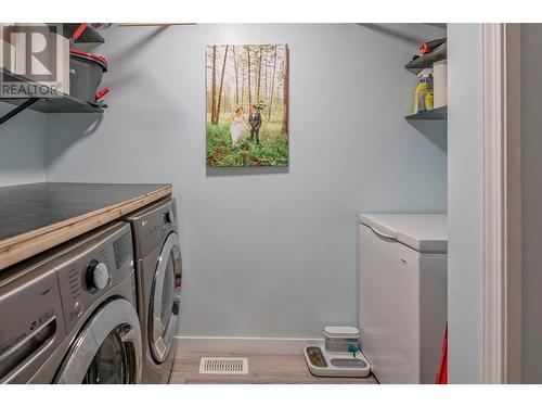 6111 Bella Vista Road Lot# 8, Vernon, BC - Indoor Photo Showing Laundry Room