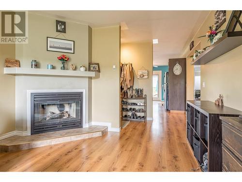 6111 Bella Vista Road Lot# 8, Vernon, BC - Indoor Photo Showing Living Room With Fireplace