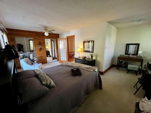 328 Dawson Street, Thunder Bay, ON - Indoor Photo Showing Bedroom