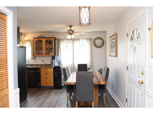 1213 10Th Avenue S, Cranbrook, BC - Indoor Photo Showing Dining Room