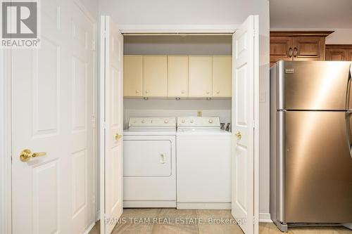 9 Briarwood Drive, New Tecumseth, ON - Indoor Photo Showing Laundry Room