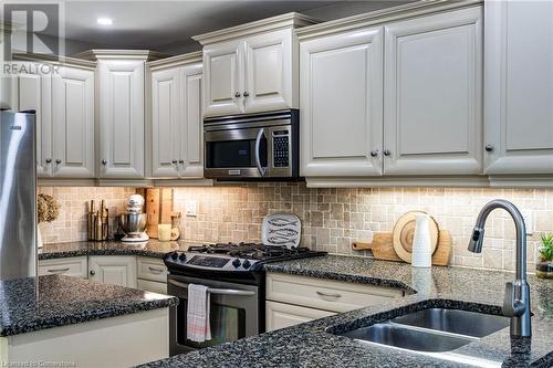 2169 Mystic Court, Burlington, ON - Indoor Photo Showing Kitchen With Double Sink With Upgraded Kitchen