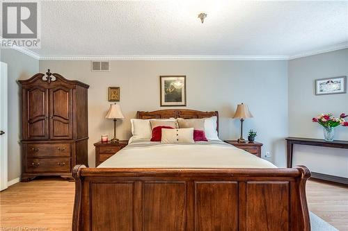 2169 Mystic Court, Burlington, ON - Indoor Photo Showing Bedroom