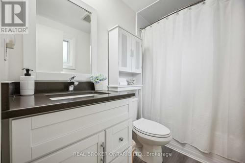 265 London Road, Newmarket (Bristol-London), ON - Indoor Photo Showing Bathroom