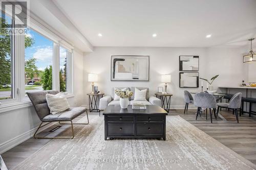 265 London Road, Newmarket (Bristol-London), ON - Indoor Photo Showing Living Room