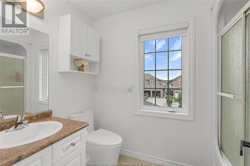 181 Diane Crescent, Lakeshore, ON - Indoor Photo Showing Bathroom