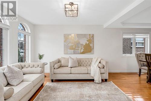 181 Diane Crescent, Lakeshore, ON - Indoor Photo Showing Living Room