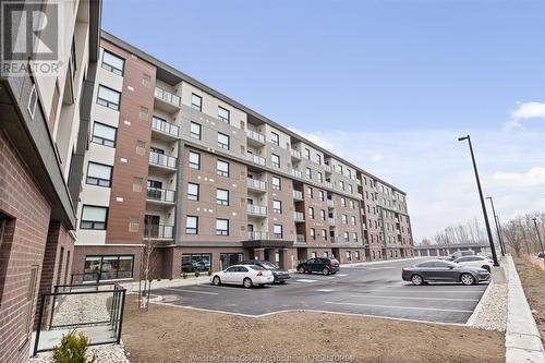 11870 Tecumseh Road East Unit# 506, Tecumseh, ON - Outdoor With Facade