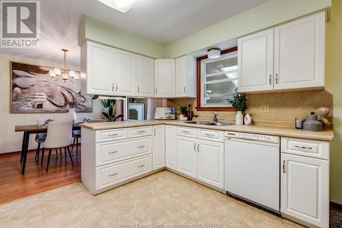 88 Sherman Road, Kingsville, ON - Indoor Photo Showing Kitchen With Double Sink