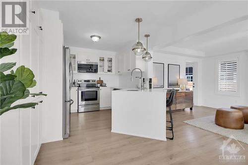 425 Riverboat Heights, Ottawa, ON - Indoor Photo Showing Kitchen With Upgraded Kitchen