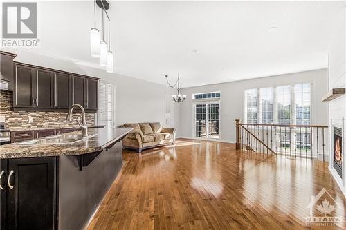 406 Blackleaf Drive, Ottawa, ON - Indoor Photo Showing Kitchen With Double Sink With Upgraded Kitchen