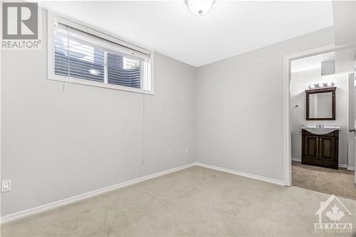 406 Blackleaf Drive, Ottawa, ON - Indoor Photo Showing Other Room