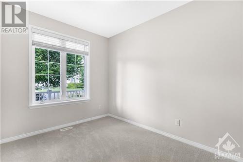 406 Blackleaf Drive, Ottawa, ON - Indoor Photo Showing Other Room