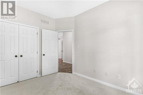 406 Blackleaf Drive, Ottawa, ON - Indoor Photo Showing Other Room