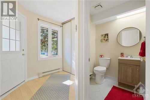 378 Briston Private, Ottawa, ON - Indoor Photo Showing Bathroom