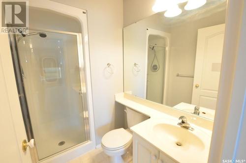 306 57 Russell Drive, Yorkton, SK - Indoor Photo Showing Bathroom