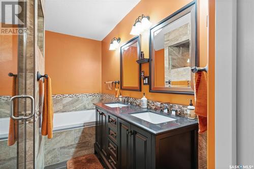 3103 Caen Street, Saskatoon, SK - Indoor Photo Showing Bathroom