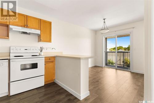 2267 Treetop Lane, Regina, SK - Indoor Photo Showing Kitchen