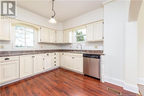 50 Fairfield Road, Sackville, NB - Indoor Photo Showing Kitchen