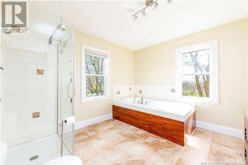 50 Fairfield Road, Sackville, NB - Indoor Photo Showing Bathroom