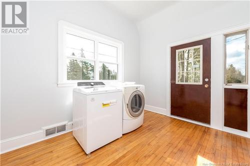 50 Fairfield Road, Sackville, NB - Indoor Photo Showing Laundry Room