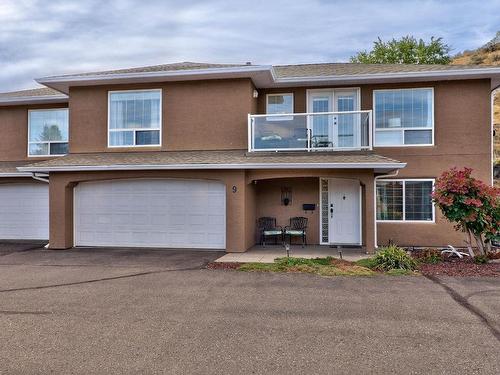 9-810 Anderson Terrace, Kamloops, BC - Outdoor With Balcony With Facade