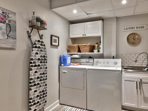 9-810 Anderson Terrace, Kamloops, BC - Indoor Photo Showing Laundry Room