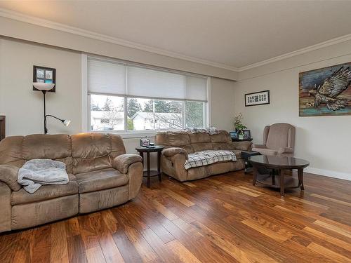 323 Benhomer Dr, Colwood, BC 