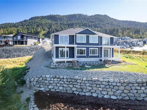 416 Colonia Dr, Ladysmith, BC 