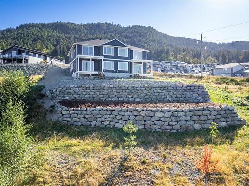 416 Colonia Dr, Ladysmith, BC 