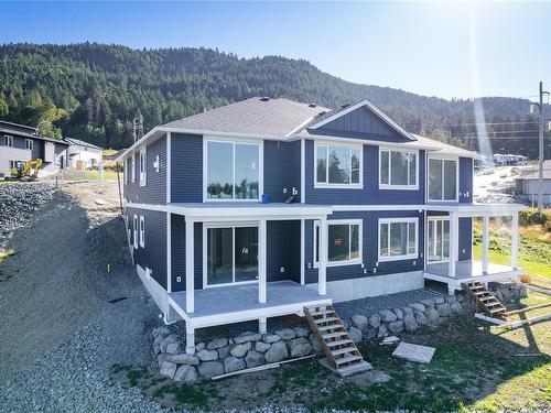 416 Colonia Dr, Ladysmith, BC 