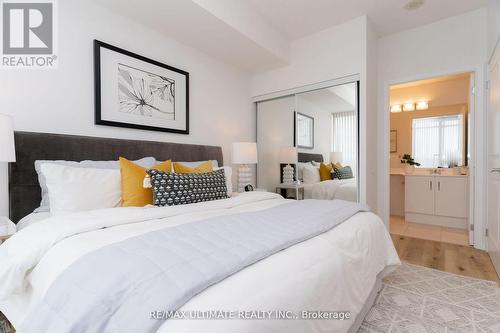 605 - 15 Windermere Avenue, Toronto (High Park-Swansea), ON - Indoor Photo Showing Bedroom