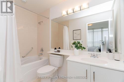 605 - 15 Windermere Avenue, Toronto (High Park-Swansea), ON - Indoor Photo Showing Bathroom