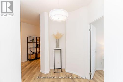 605 - 15 Windermere Avenue, Toronto (High Park-Swansea), ON - Indoor Photo Showing Other Room