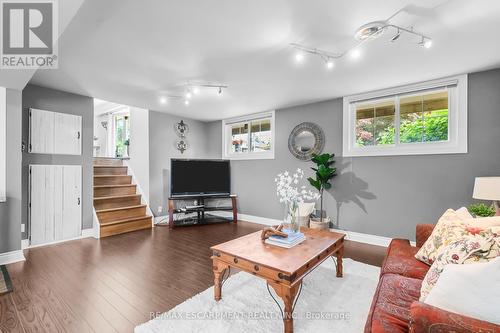 5407 Murray Crescent, Burlington (Appleby), ON - Indoor Photo Showing Living Room