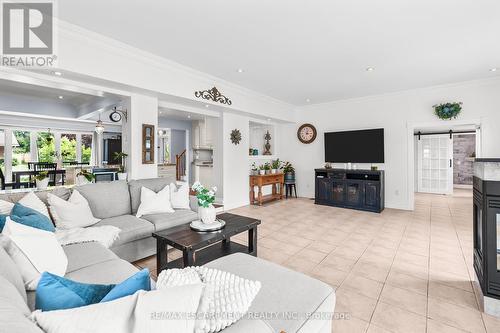 5407 Murray Crescent, Burlington (Appleby), ON - Indoor Photo Showing Living Room