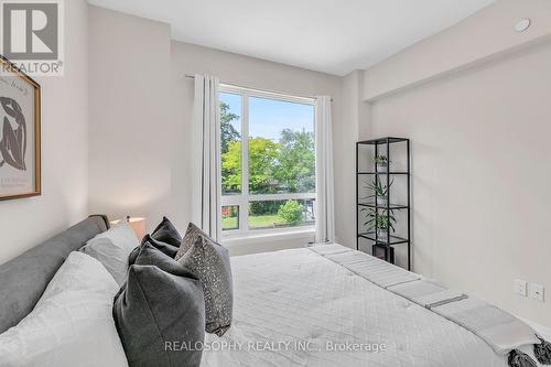 17 - 670 Atwater Avenue, Mississauga (Mineola), ON - Indoor Photo Showing Bedroom