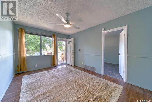 1201 Queen Street, Regina, SK - Indoor Photo Showing Other Room