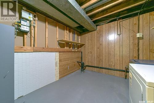 1201 Queen Street, Regina, SK - Indoor Photo Showing Basement