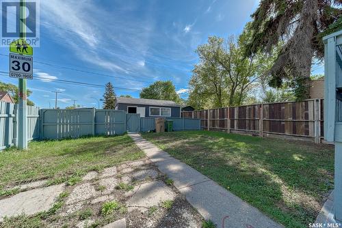 1201 Queen Street, Regina, SK - Outdoor