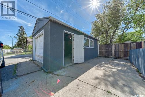 1201 Queen Street, Regina, SK - Outdoor With Exterior